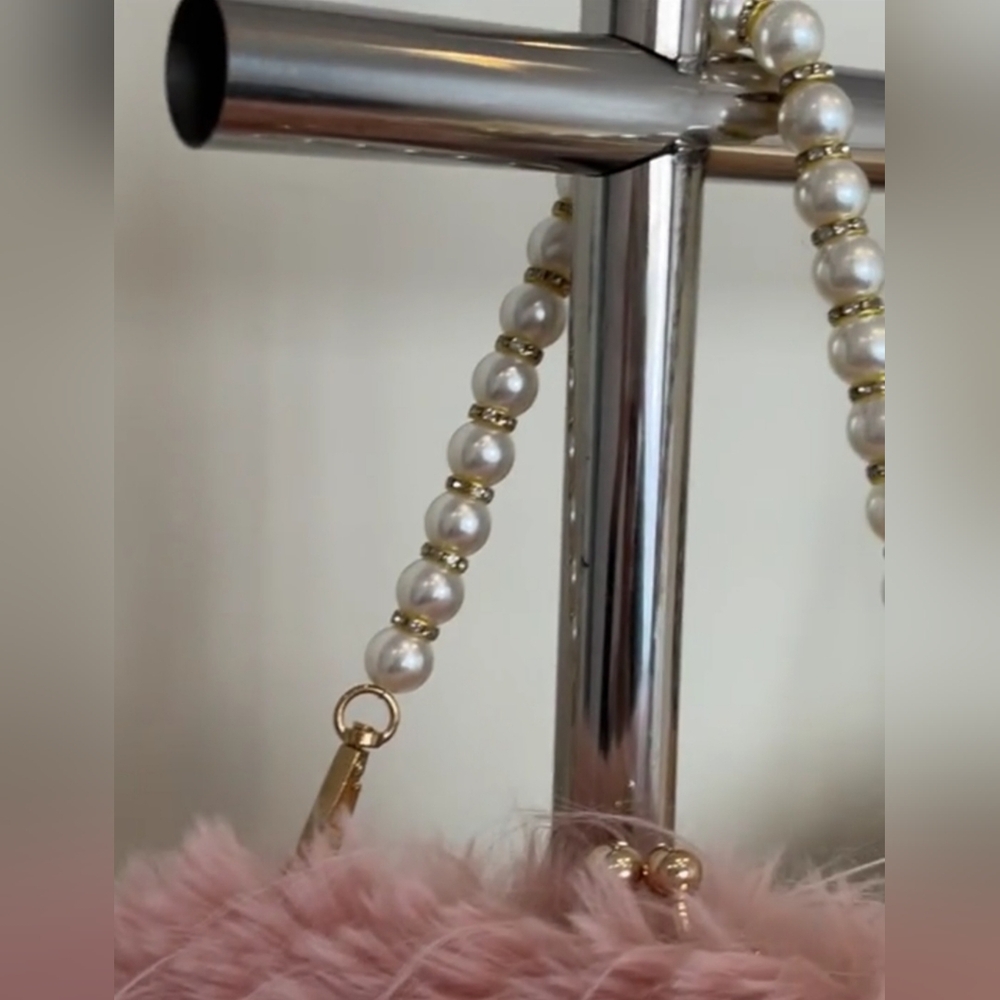 NWT Hot Pink Super Fluffy Faux Fur Double Pearl Chain Cross Body Clutch Handbag - Picture 2 of 11